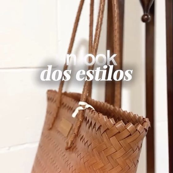 Bolso de mimbre tejido de la temporada